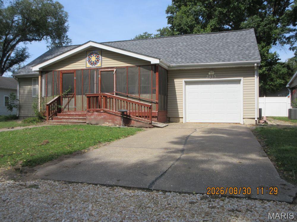 Photo of 2415 N Carolina Street Louisiana MO 63353