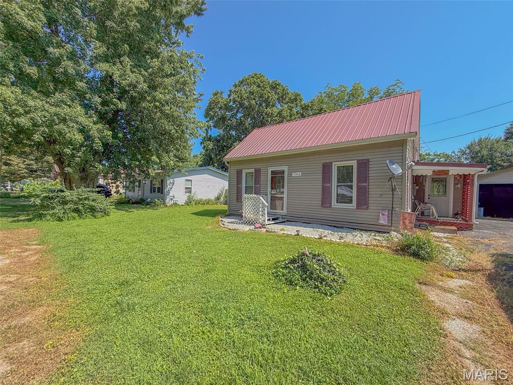 Photo of 170 S Church Street New Canton IL 62356