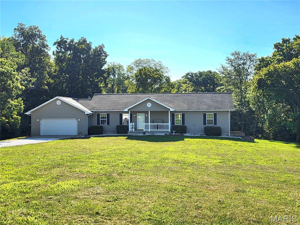 Photo of 15394 Wildwood Lane Grafton IL 62037