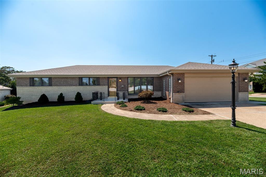 Photo of 4456 Butler Hill Road St Louis MO 63128