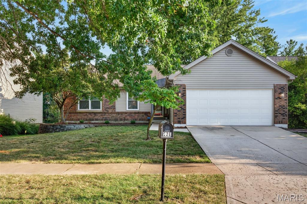Photo of 926 Oakwood Farms Lane Ballwin MO 63021