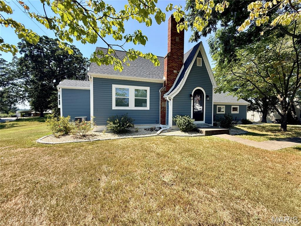 Photo of 2000 Old Saint Marys Road Perryville MO 63775