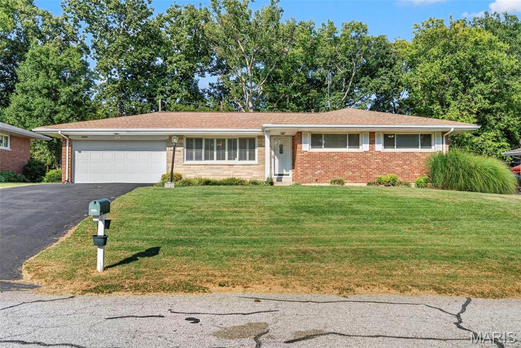Photo of 8848 Red Oak Drive Crestwood MO 63126