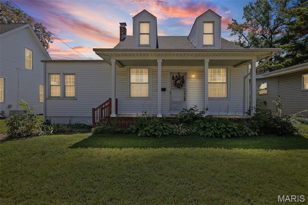 Photo of 427 W 3rd Street O'Fallon IL 62269