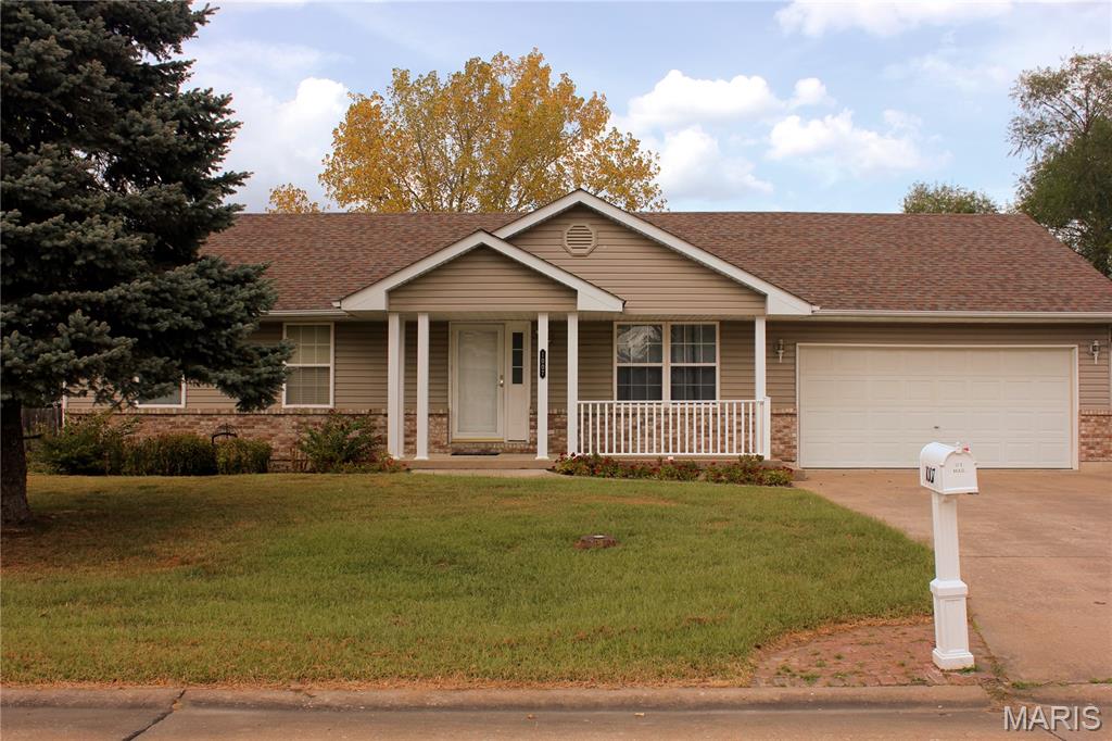 Photo of 1007 Southway Drive Bowling Green MO 63334