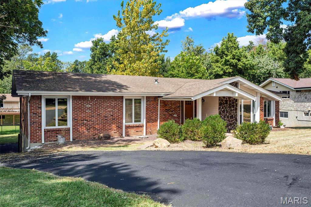 Photo of 605 Forrester Drive Ballwin MO 63011