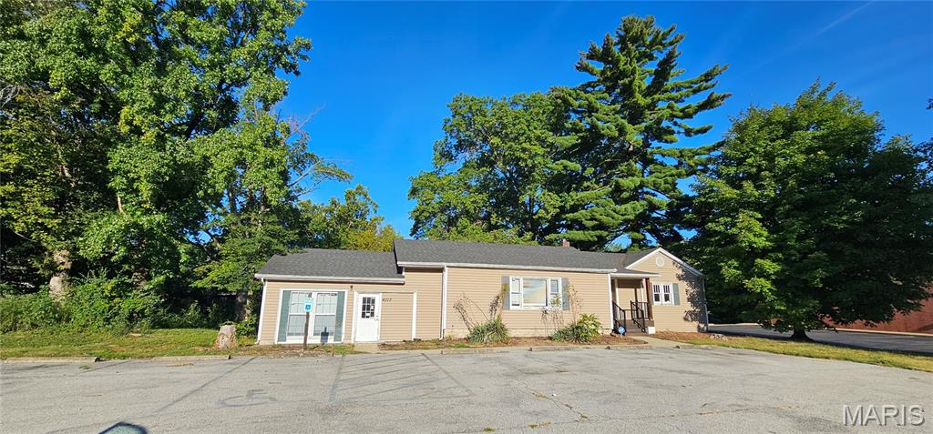 Photo of 4013 N Illinois Street Belleville IL 62226