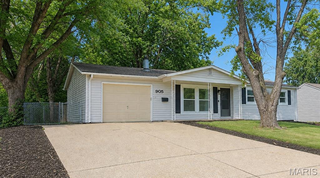 Photo of 905 Lakeview Drive Warrenton MO 63383