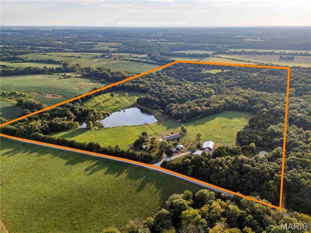 Photo of 16153 Monroe County Road 743 Paris MO 65275