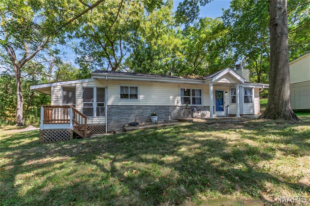 Photo of 4291 Lakeview Drive Hillsboro MO 63050