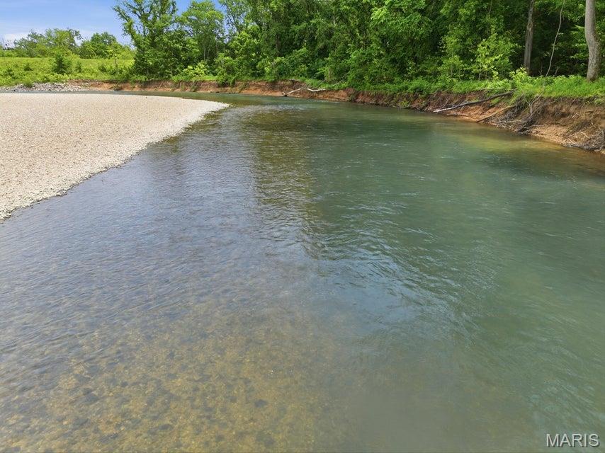 Photo of Tract 7 Circle B Road Eminence MO 65466