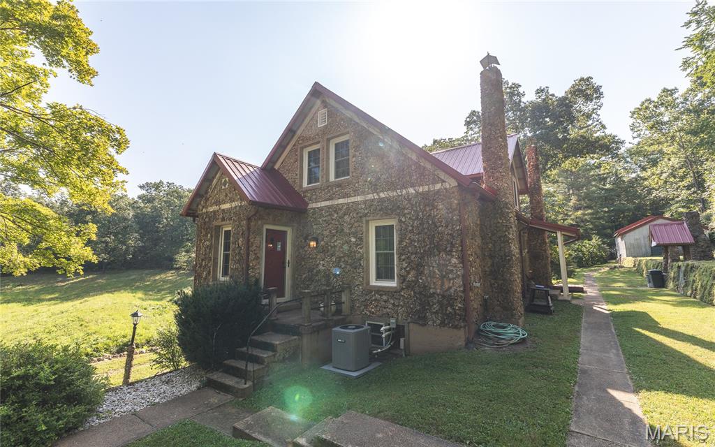 Photo of 385 Highway V Davisville MO 65456