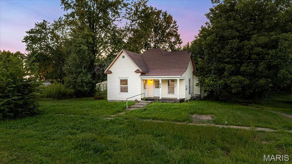 Photo of 805 S Clark Street Bellflower MO 63333