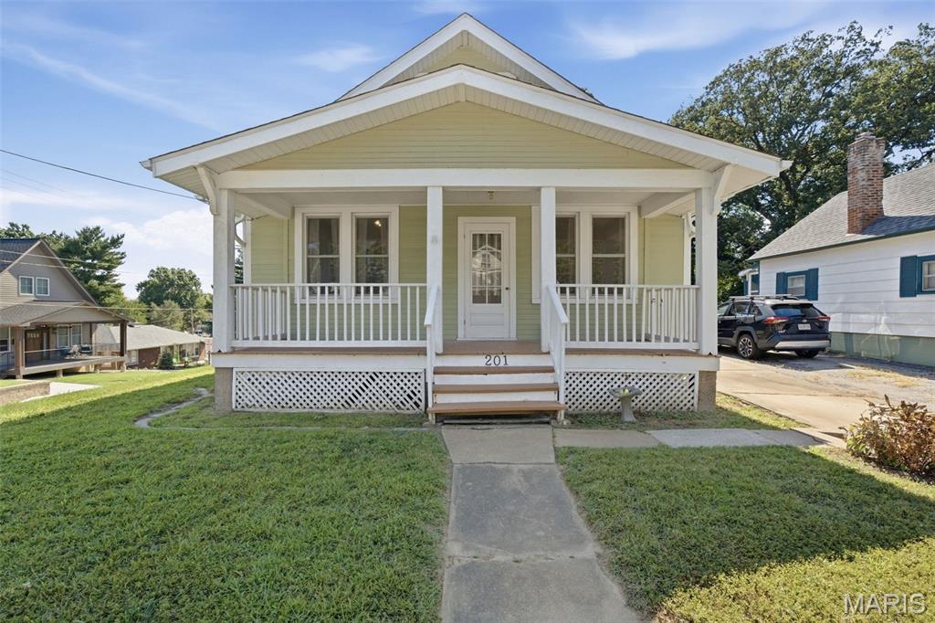 Photo of 201 Perry Street St Charles MO 63301