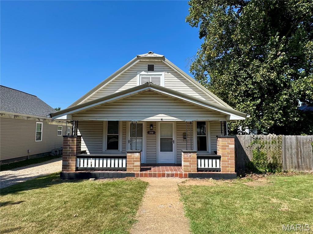 Photo of 607 N Desloge Drive Desloge MO 63601