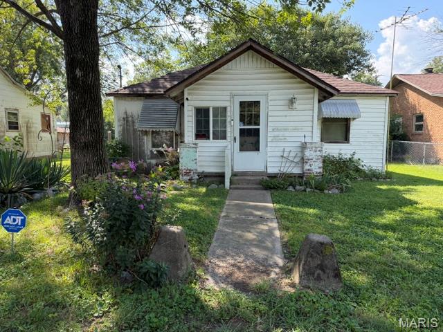 Photo of 105 N Benton Morehouse MO 63868