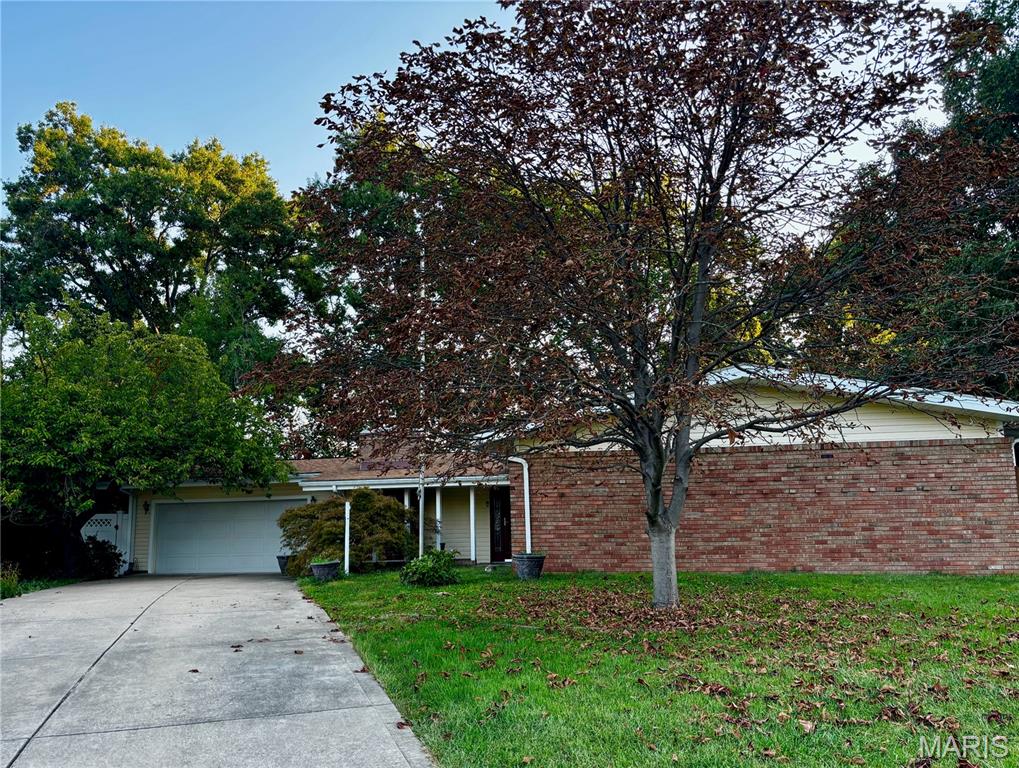 Photo of 1639 Red Gate Lane St Louis MO 63146