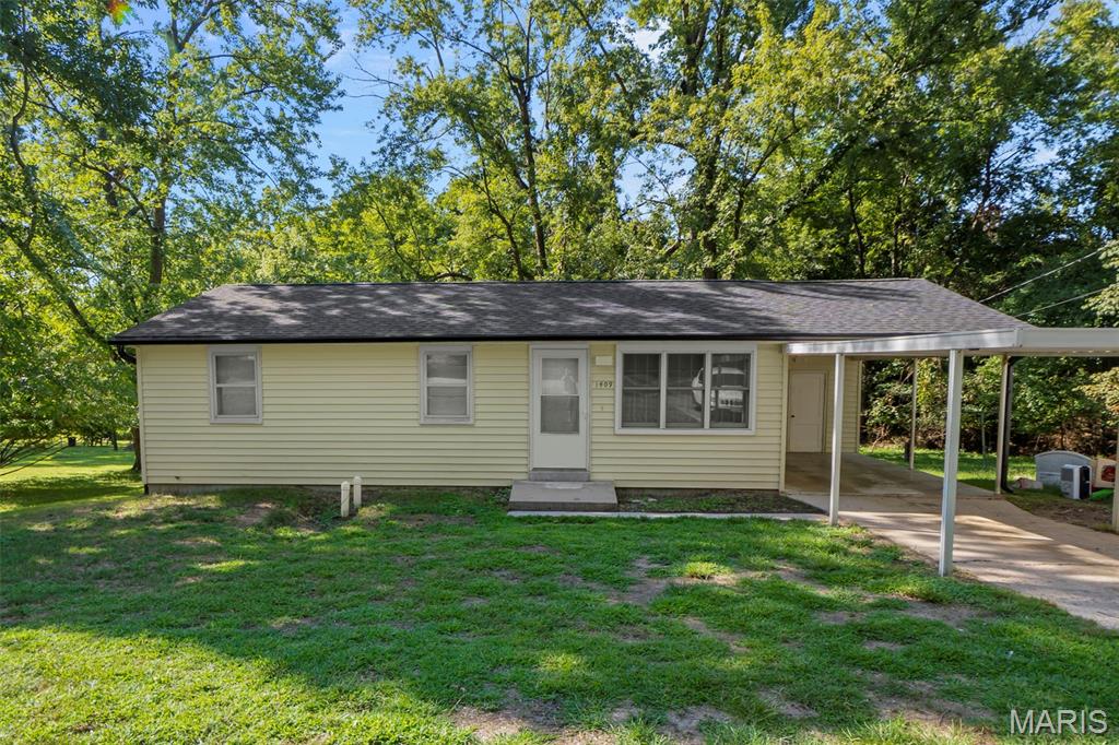 Photo of 1409 Ripley Street Cape Girardeau MO 63701