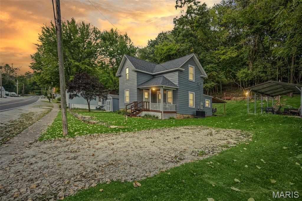 Photo of 359 Market Street Grafton IL 62037