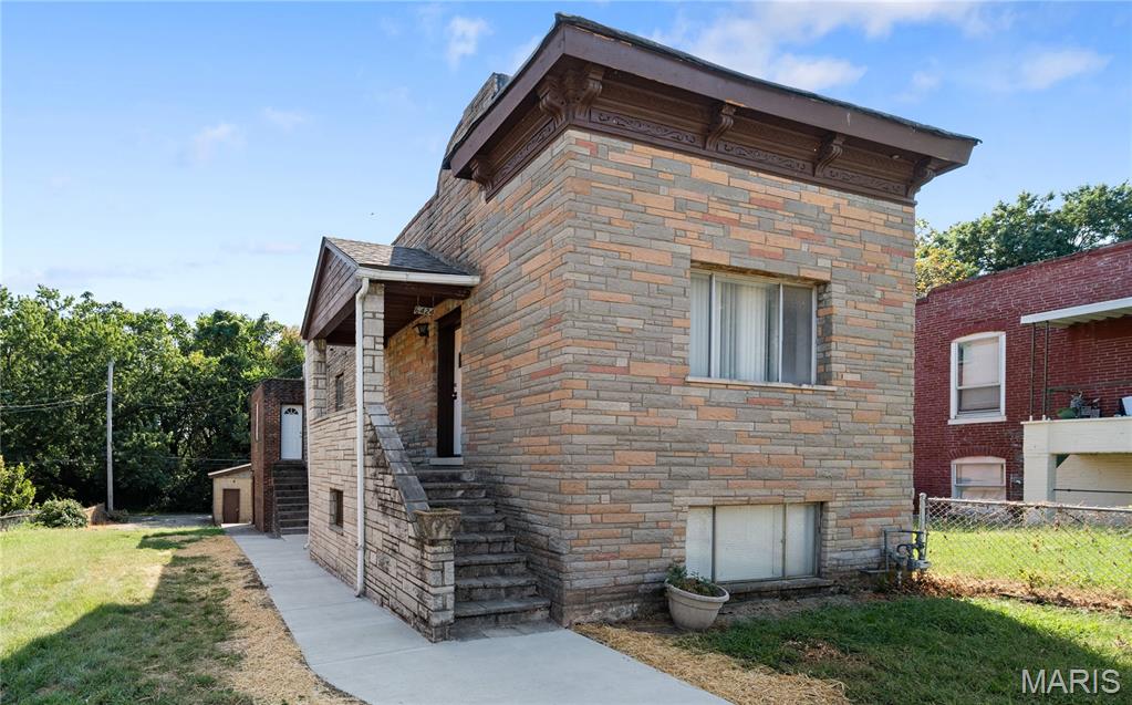 Photo of 6424 Brockschmidt Place St Louis MO 63139