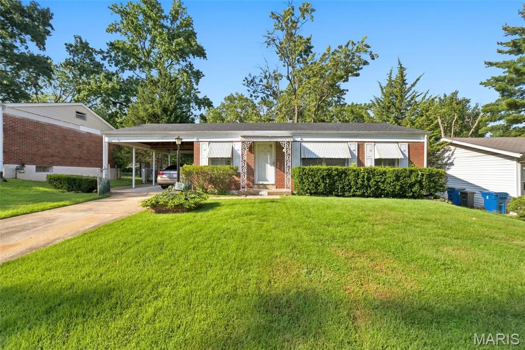 Photo of 1755 Atmore Drive Dellwood MO 63136