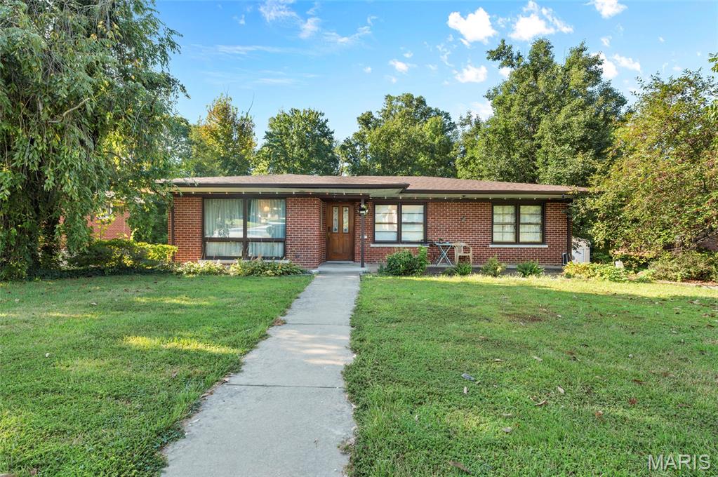 Photo of 67 Cheshire Drive Belleville IL 62223