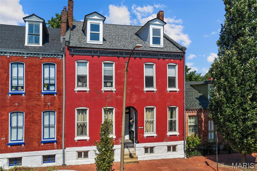 Photo of 1841 S 10th Street St Louis MO 63104