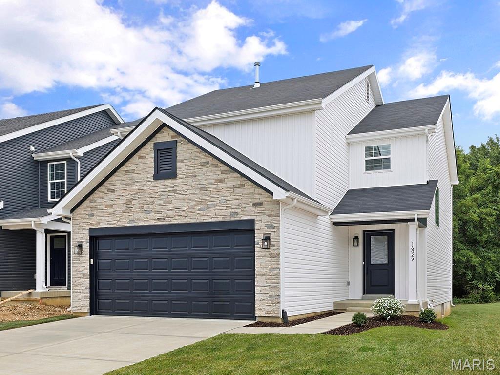 Photo of 2 Fieldcrest at Oakshire O'Fallon MO 63385