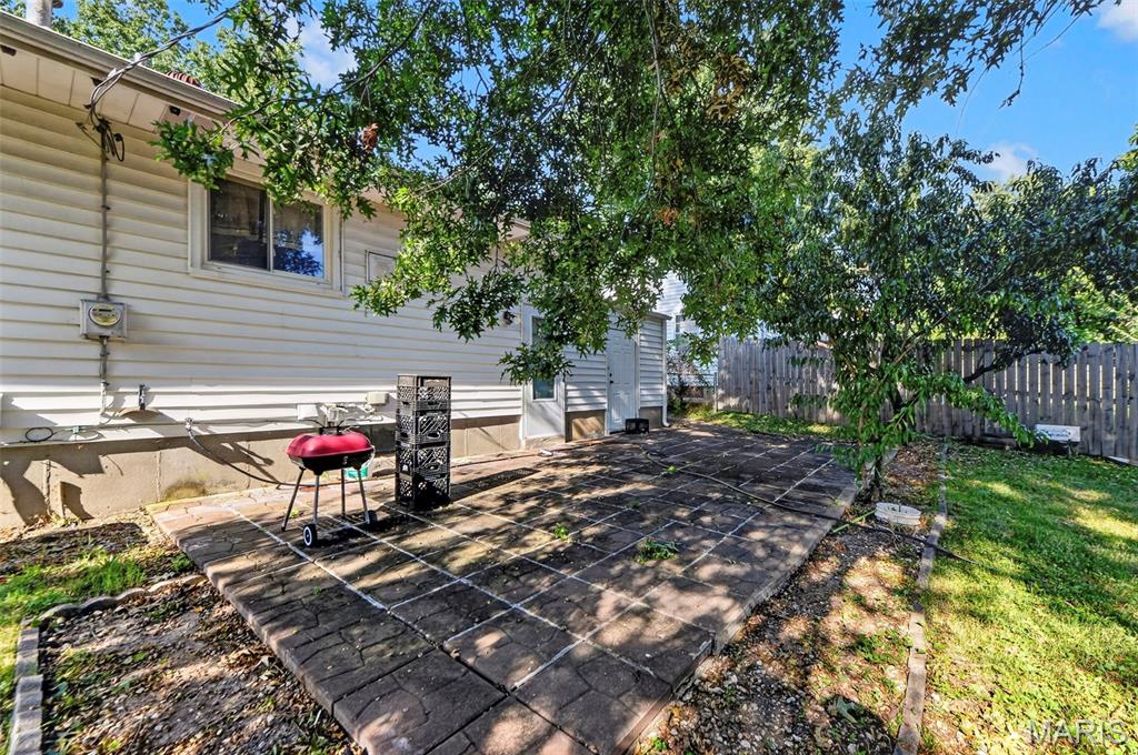 Photo of 120 Saint Nicholas Lane Florissant MO 63031