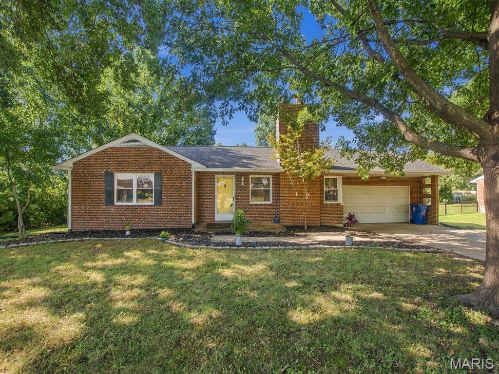 Photo of 10012 Carolynne Drive St Louis MO 63128