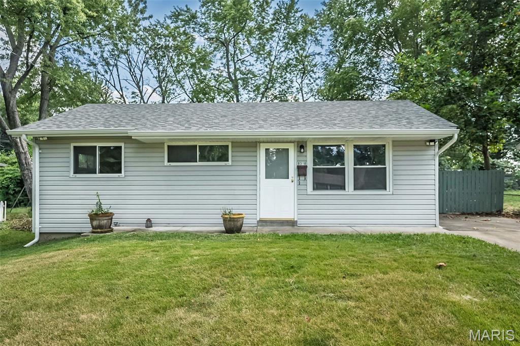 Photo of 8310 Buddie Drive Hazelwood MO 63042
