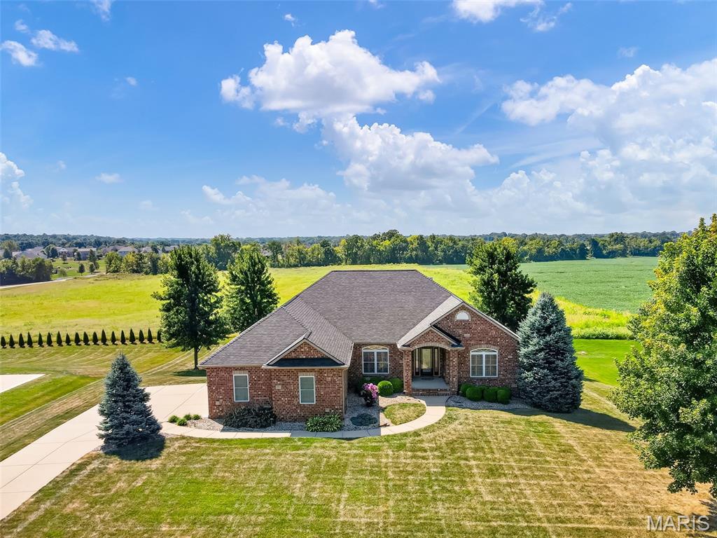 Photo of 558 Lacroix Way Columbia IL 62236