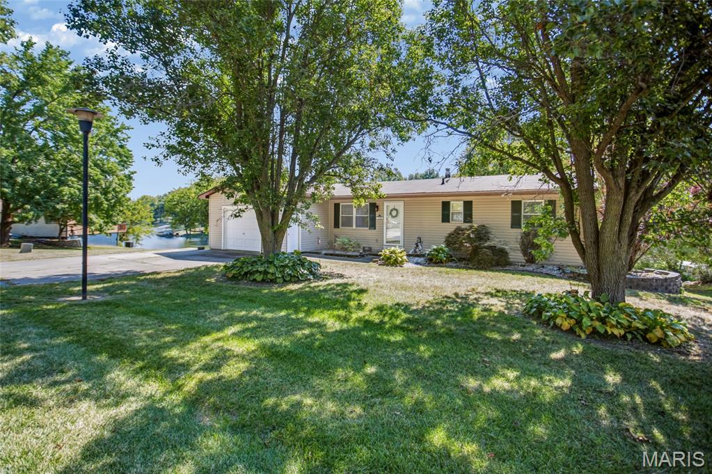 Photo of 712 Riviera Circle Edwardsville IL 62025