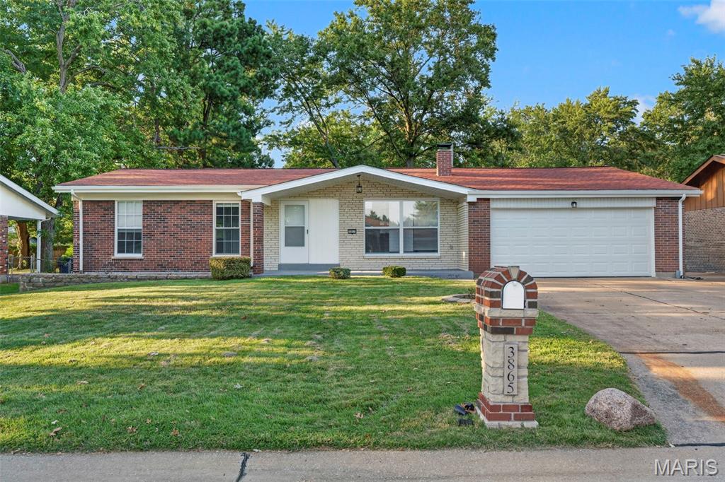 Photo of 3865 Belcroft Drive Florissant MO 63034