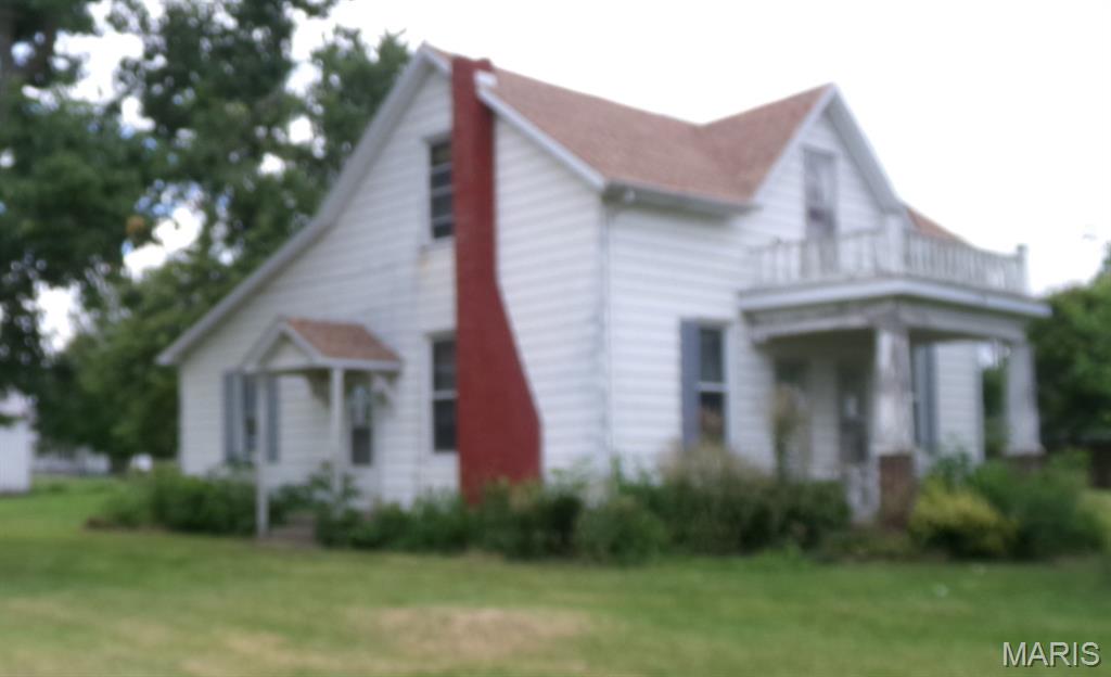 Photo of 381 S Middle Street Addieville IL 62214