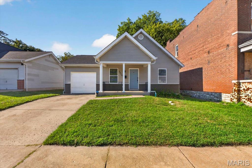 Photo of 3024 Caroline Street St Louis MO 63104