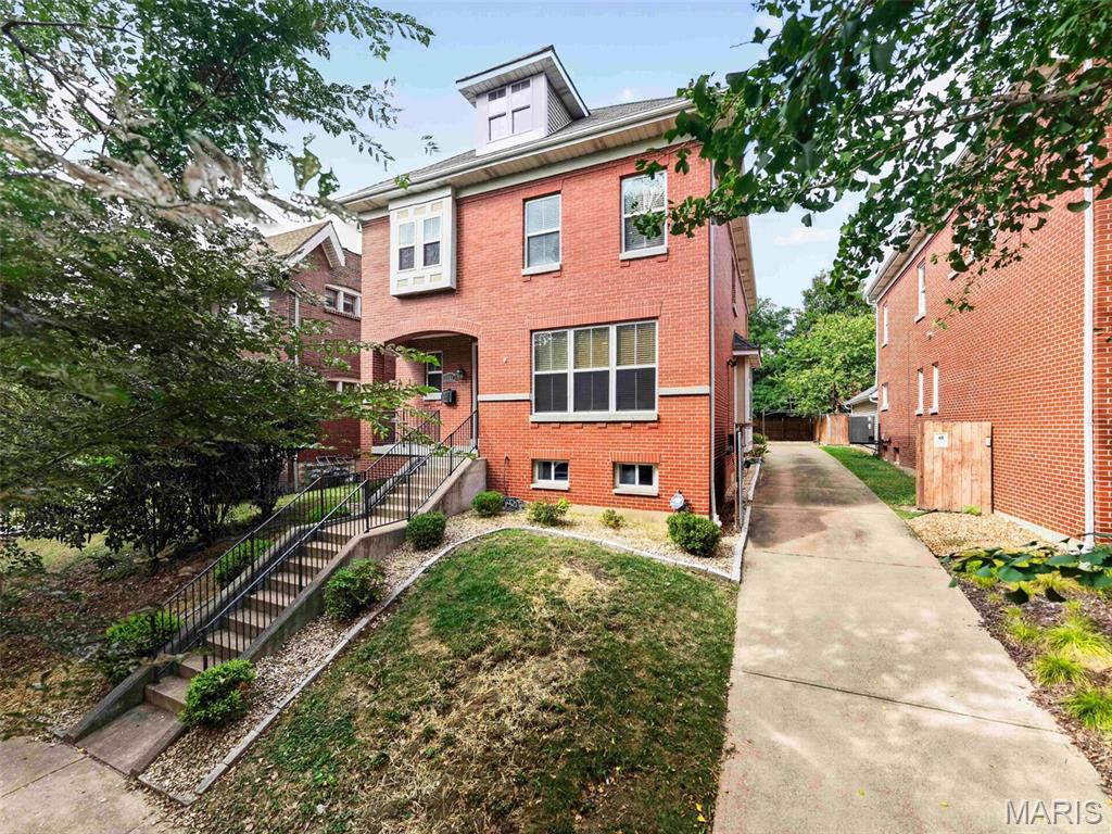 Photo of 3843 Russell Boulevard St Louis MO 63110