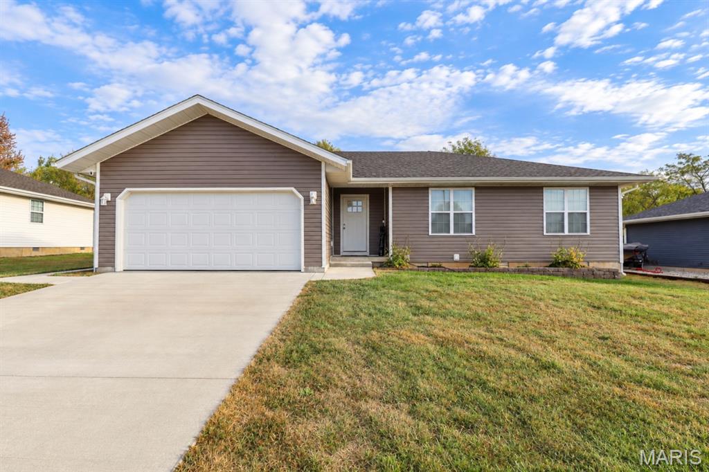 Photo of 1404 Jessalinn Drive Lebanon MO 65536