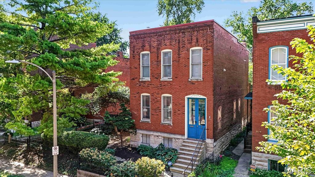 Photo of 2016 Hickory Street St Louis MO 63104