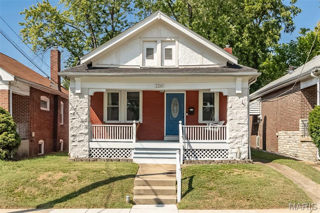 Photo of 2261 Yale Avenue Maplewood MO 63143