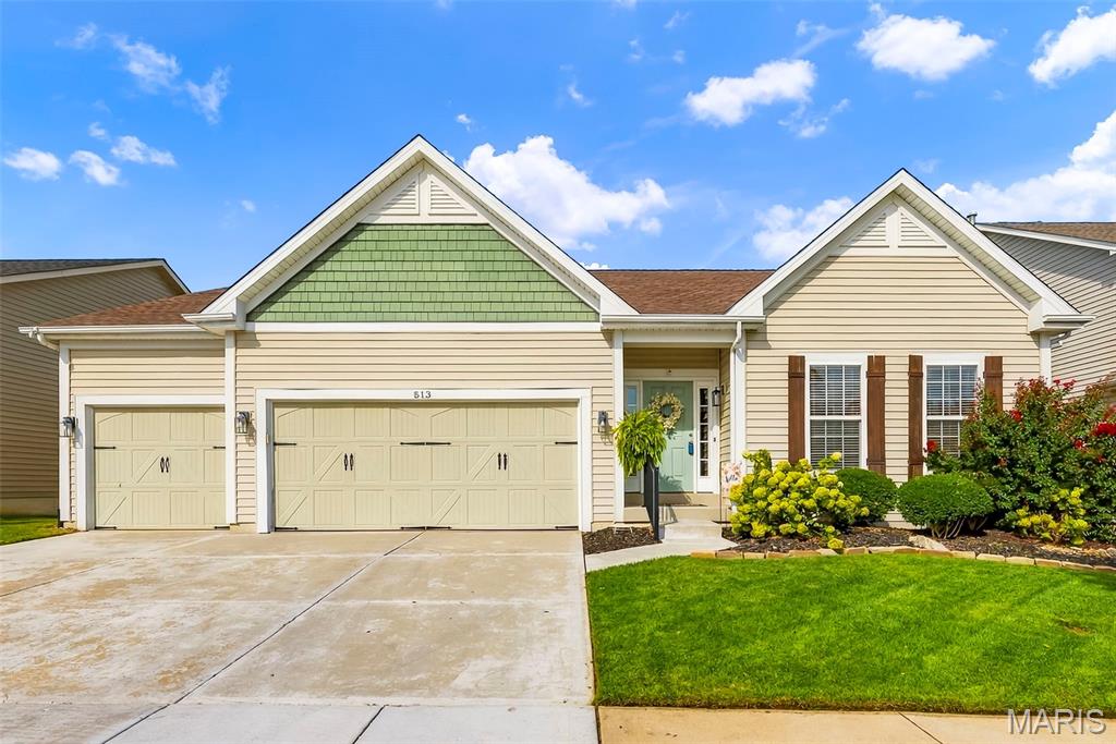Photo of 513 Country Chase Drive Lake St Louis MO 63367