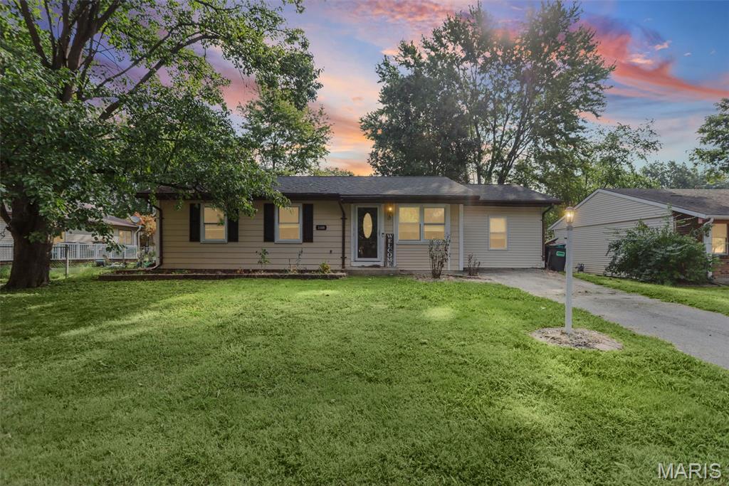 Photo of 1608 Landmark Drive Mascoutah IL 62258