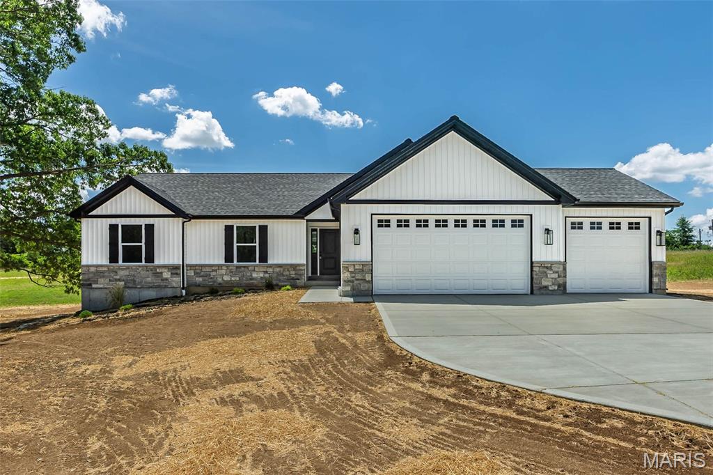 Photo of 15 Oakview Court Troy MO 63379
