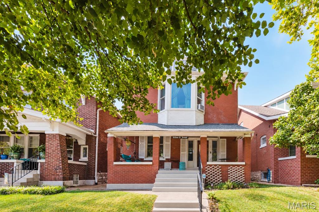 Photo of 904 Dover Place St Louis MO 63111