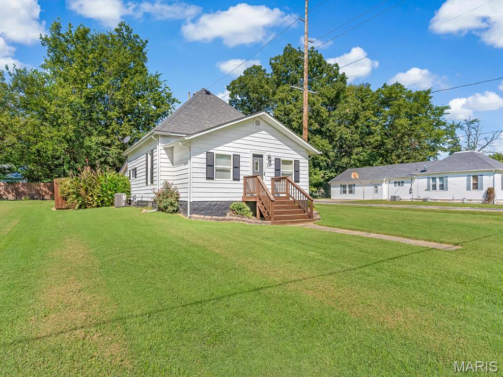 Photo of 401 S 5th Street Coulterville IL 62237
