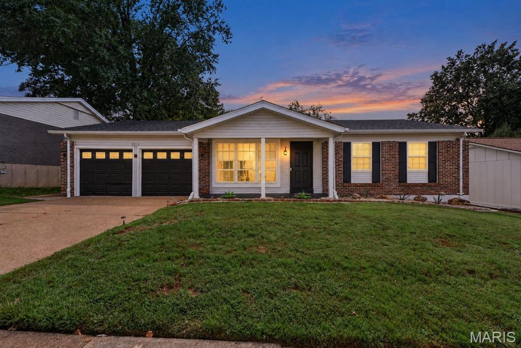 Photo of 2414 Crestline Drive St Louis MO 63129