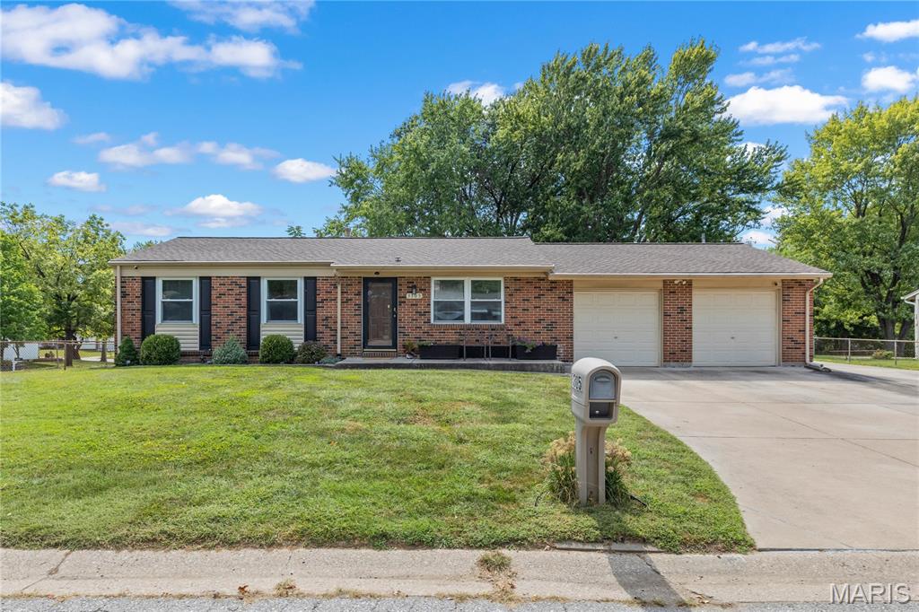 Photo of 3305 Highgate Lane St Charles MO 63301