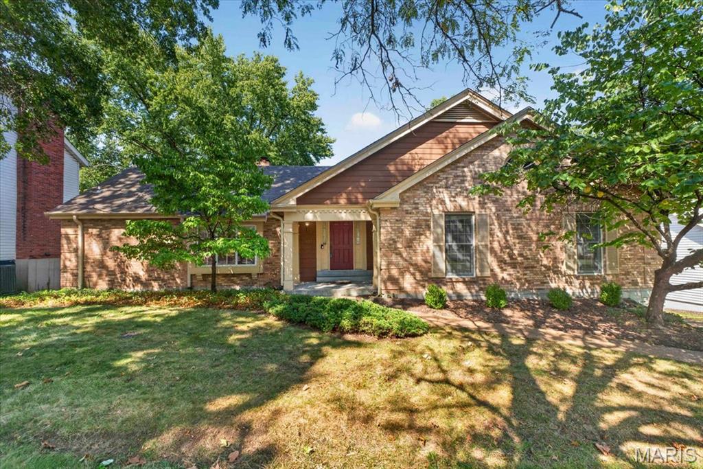 Photo of 1573 Carman Valley Drive Ballwin MO 63021