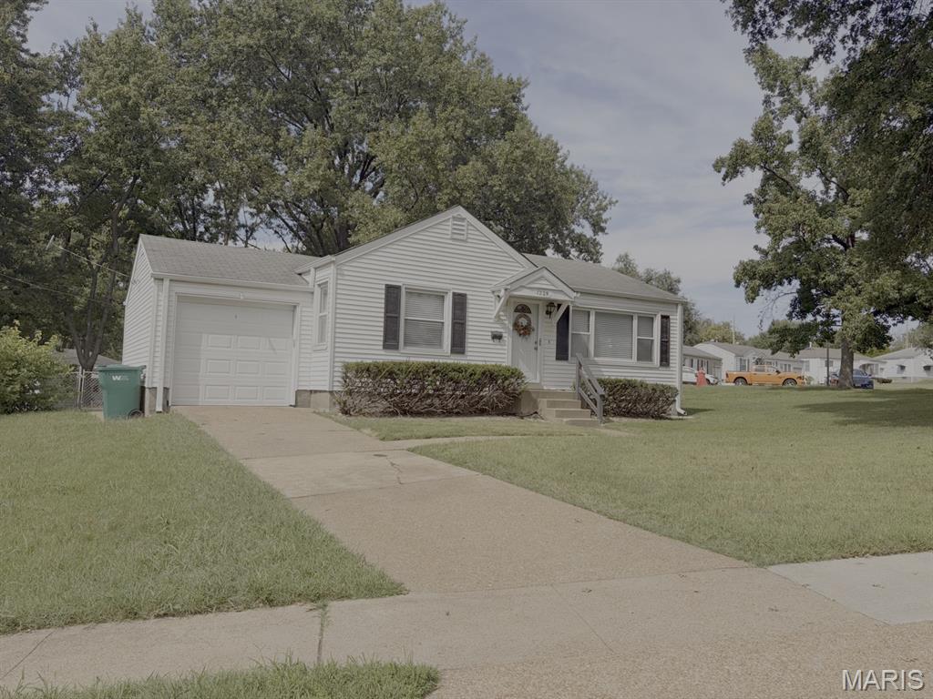 Photo of 1229 Kilgore Drive Bellefontaine Nghbrs MO 63137