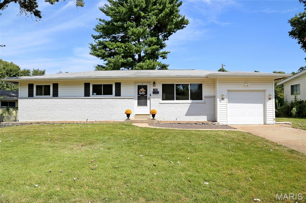 Photo of 1395 Ensenada Drive Florissant MO 63031